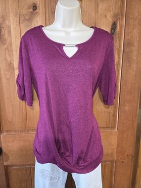 Apt. 9 Magenta Short Sleeve Keyhole Twist-Hem Top